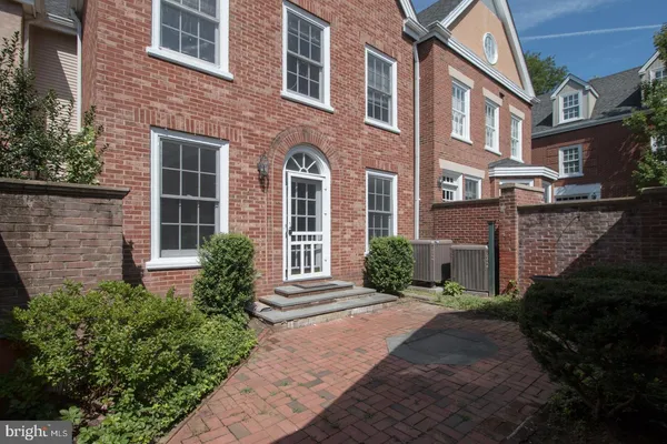 $5,000 | 42 Governors Lane, Princeton, NJ 08540