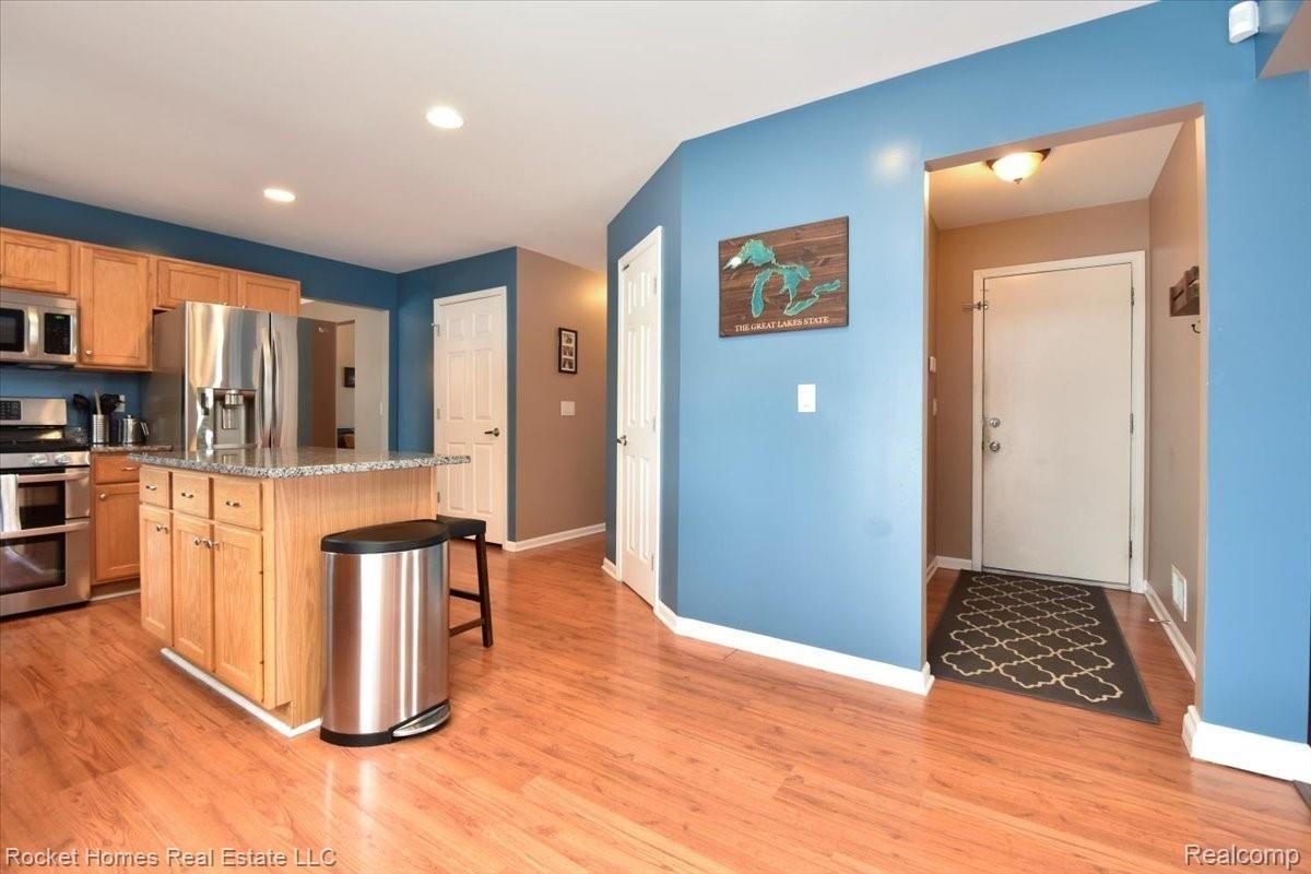 42691 Proctor Road Canton, MI 48188 - Photo 18 of 47 18-Kitchen.jpg
