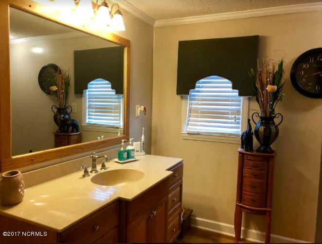 5230 Reedsford Road Clinton, NC 28328 - Photo 17 of 20 bath
