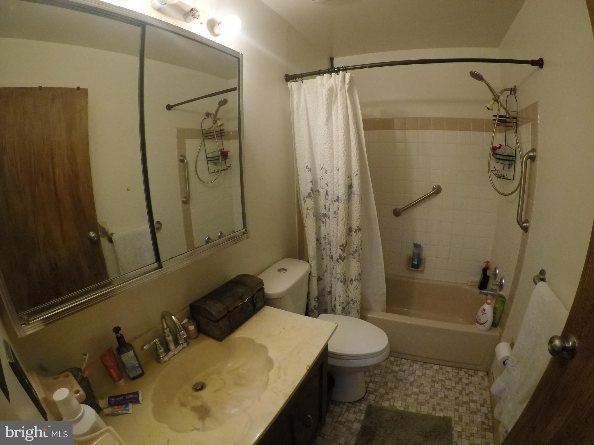 112 Chaucer Road Mount Laurel, NJ 08054 - Photo 14 of 37 A. Unit Master