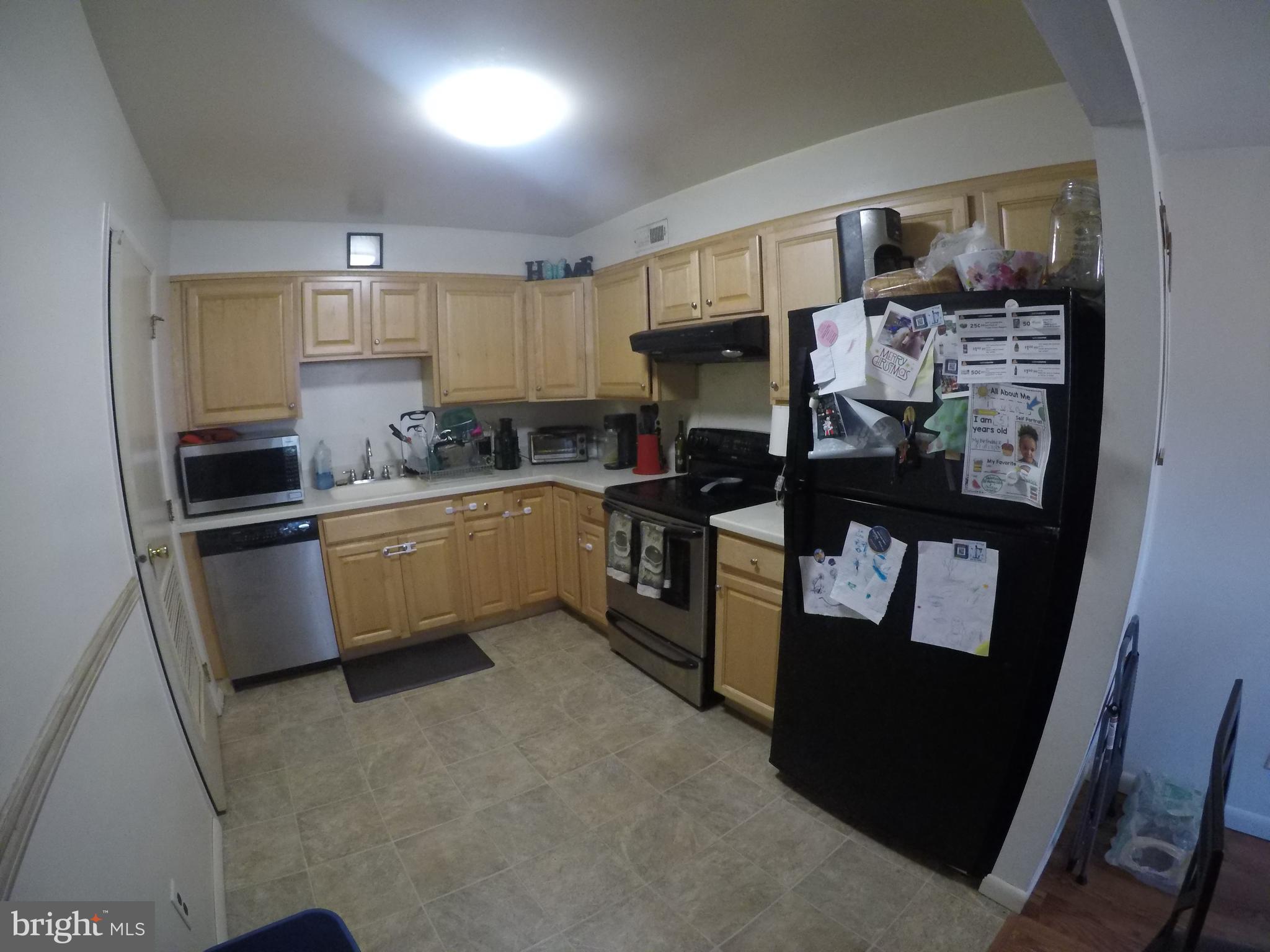 112 Chaucer Road Mount Laurel, NJ 08054 - Photo 20 of 37 B. Unit Kitchen