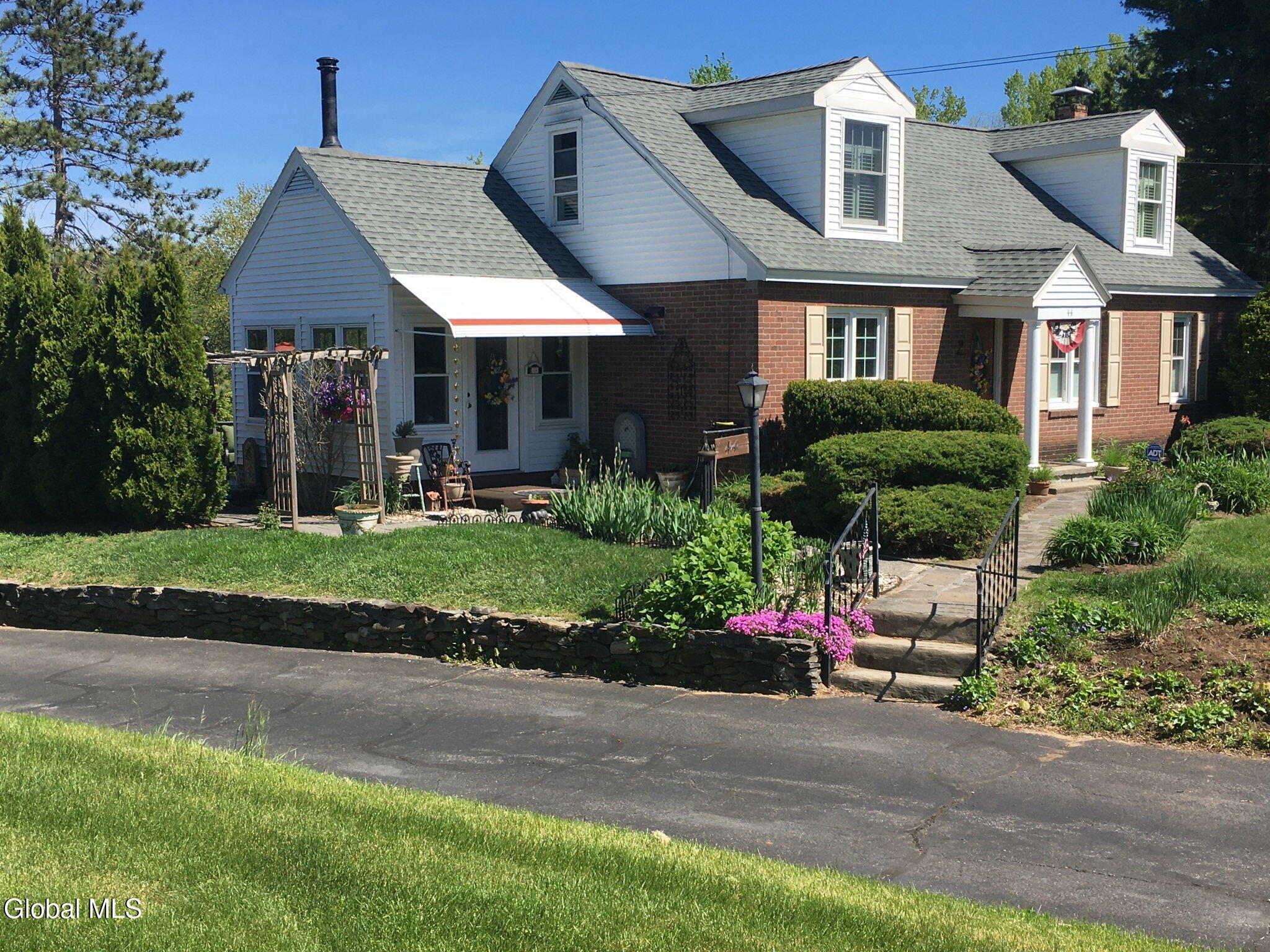 44 Mill Road Colonie, NY 12110 - Photo 27 of 31 Exterior 10