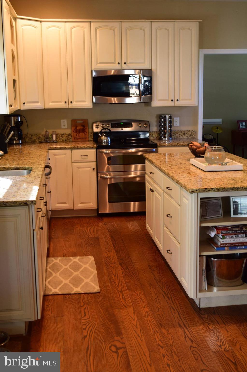 157 Likes Road Edgewater, MD 21037 - Photo 14 of 30 Kitchen
