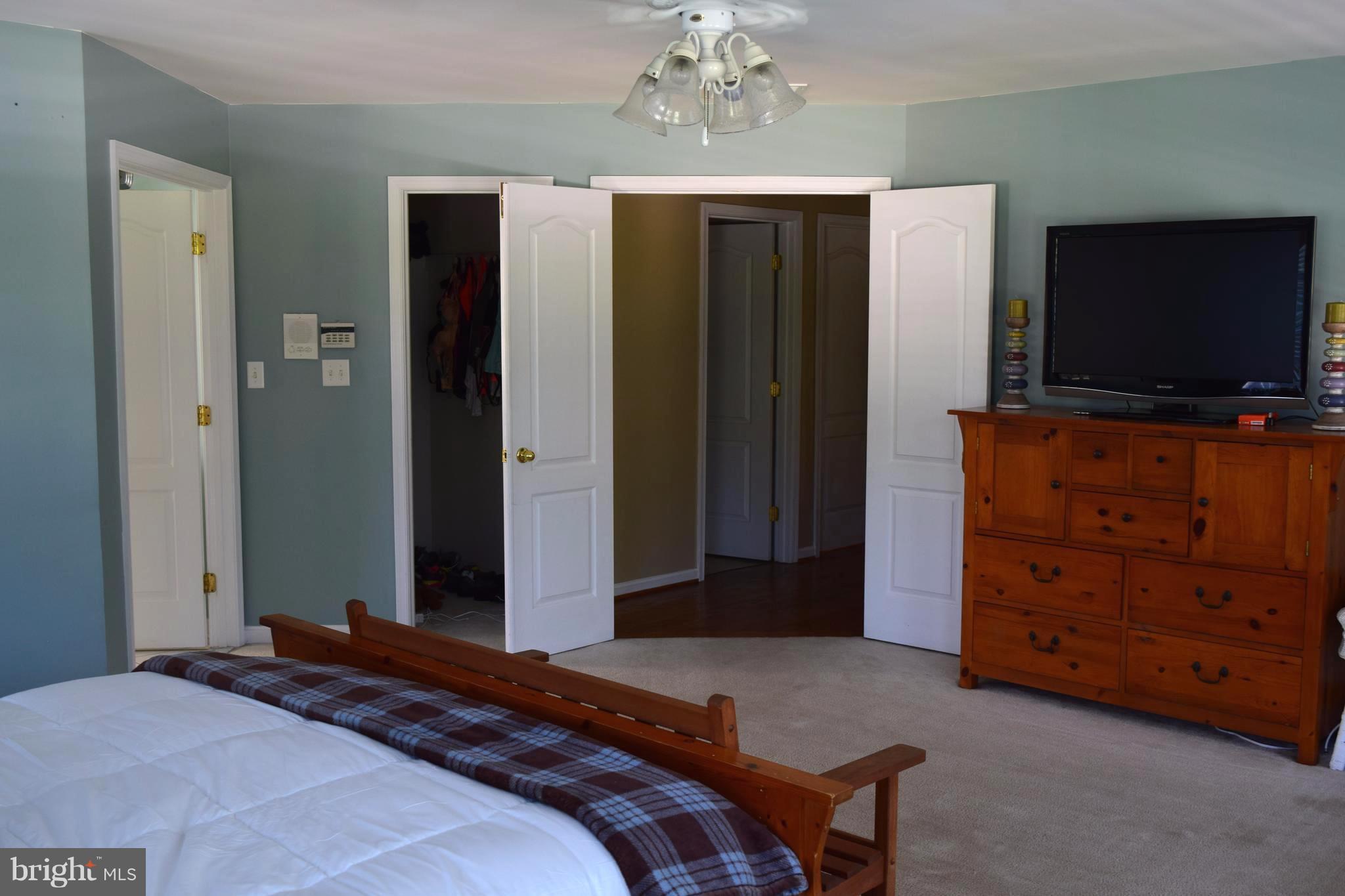 157 Likes Road Edgewater, MD 21037 - Photo 17 of 30 Bedroom (Master)