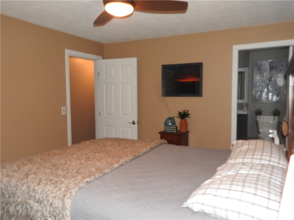 318 Old County Road Smithfield, RI 02917 - Photo 9 of 21