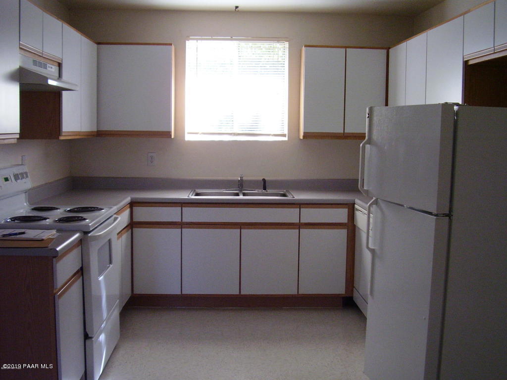 17044 East Roadrunner Road Mayer, AZ 86333 - Photo 5 of 14 Kitchen A