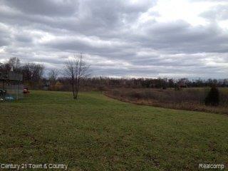 1411 Sackner Road Fenton, MI 48430 - Photo 4 of 10 1411 SACKNER -3.JPG