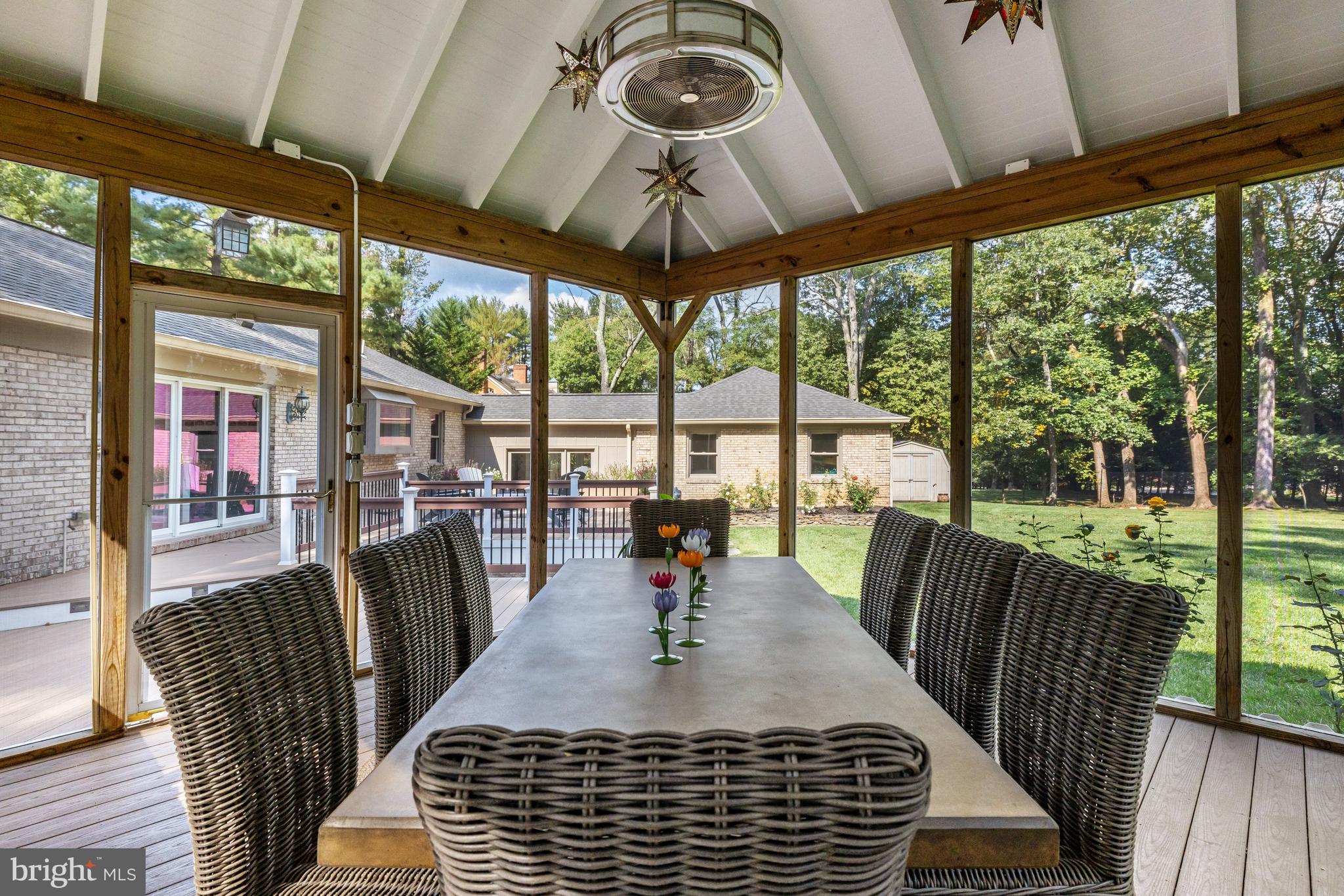 411 Springvale Road Great Falls, VA 22066 - Photo 6 of 15