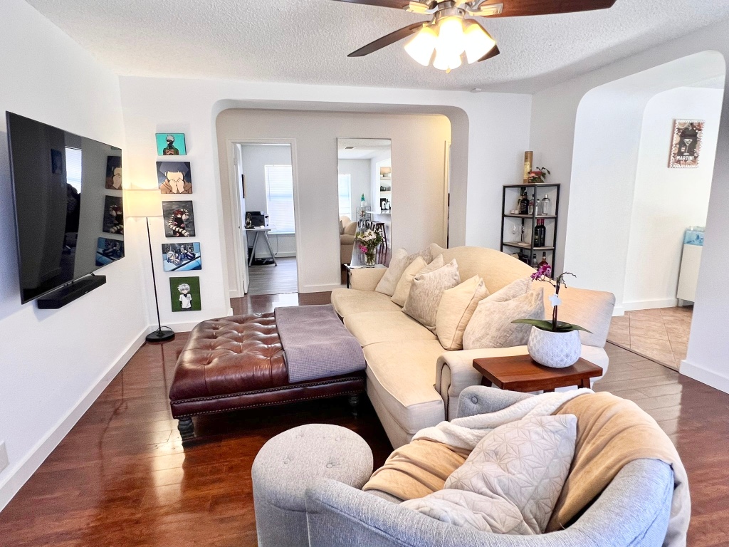 3204 Elizabeth Anne Lane Round Rock, TX 78664 - Photo 4 of 17 a living room with furniture and a flat screen tv