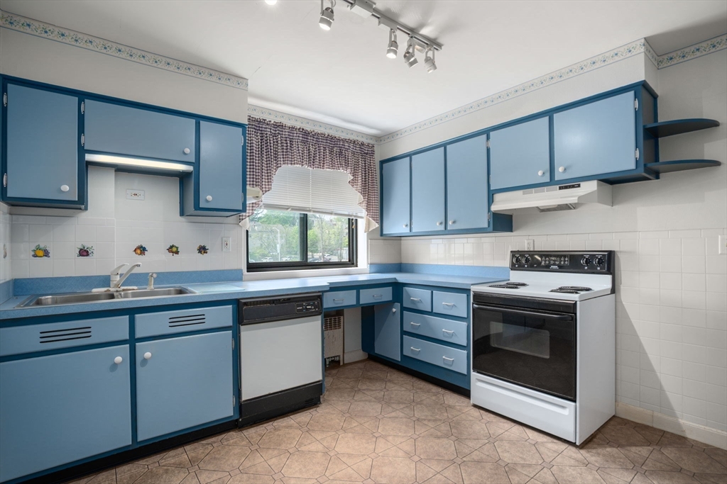 10 Ashland Street, Unit 2L Worcester, MA 01609 - Photo 8 of 22