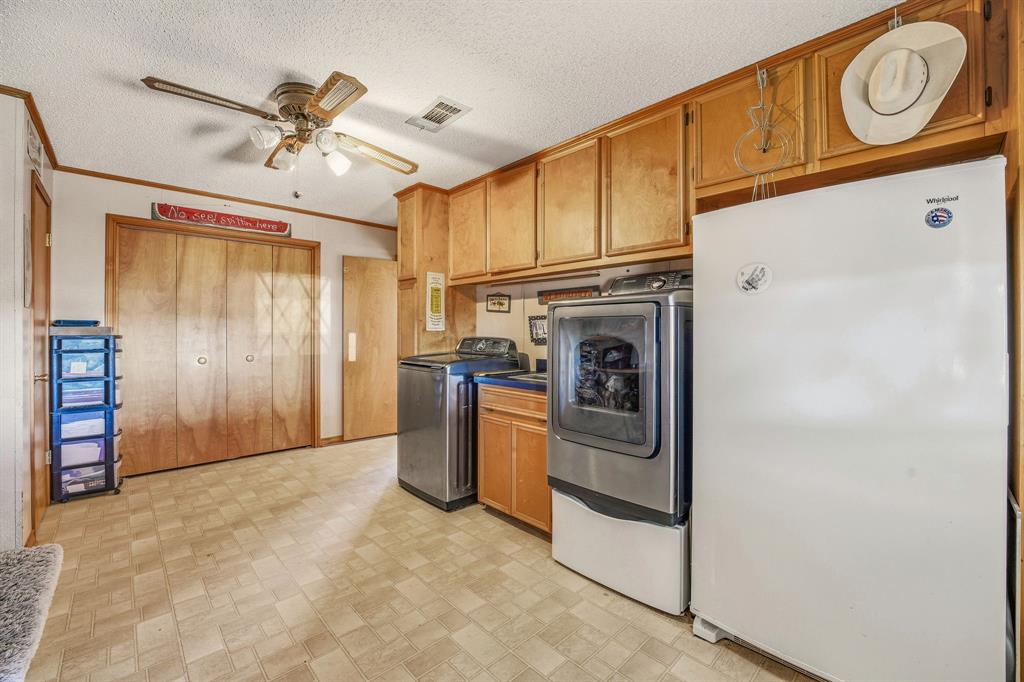 998 Farm To Market 218 Hamilton, TX 76531 - Photo 32 of 40