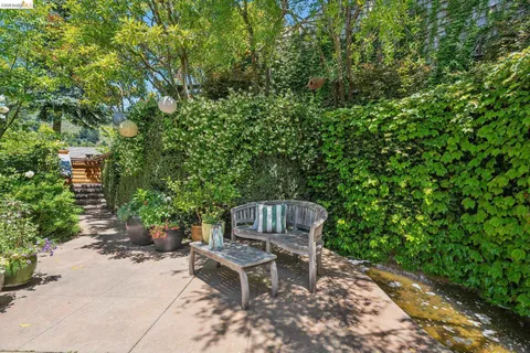 $2,499,000 | 2223 Tunnel Road, Oakland, CA 94611