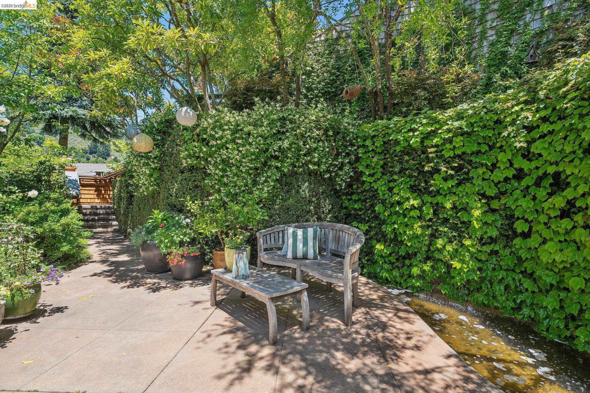 2223 Tunnel Road Oakland, CA 94611 - Photo 9 of 61