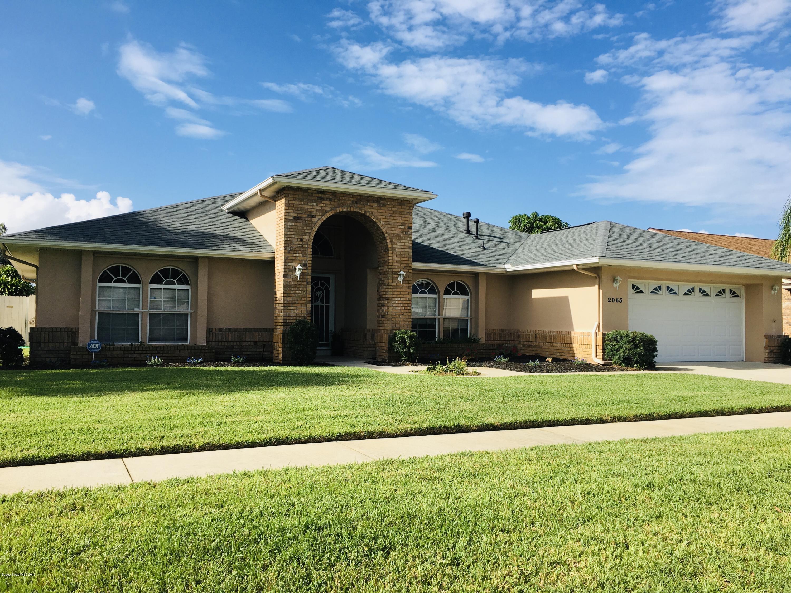 2065 Thistle Drive Melbourne, FL 32935 - Photo 2 of 5 Front View