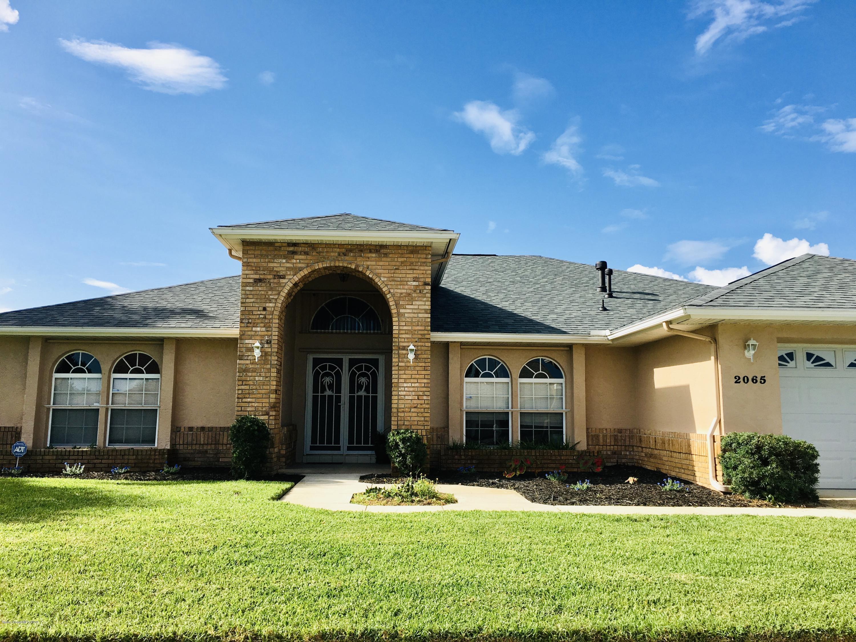2065 Thistle Drive Melbourne, FL 32935 - Photo 4 of 5 Front View