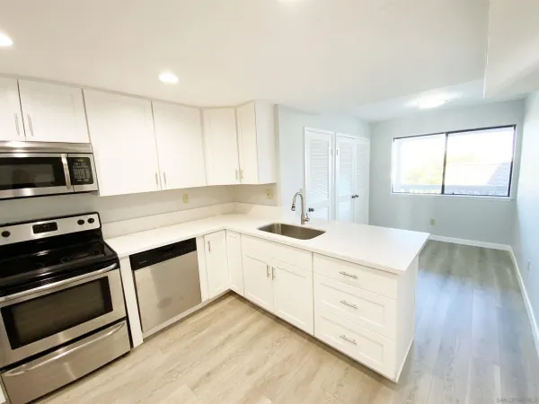 $5,400 | 80 Kingston Court West, Coronado, CA 92118