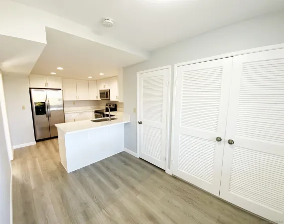 $5,400 | 80 Kingston Court West, Coronado, CA 92118