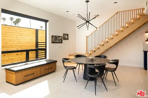 $2,299,000 | 212 Bay Street, Unit 103, Santa Monica, CA 90405