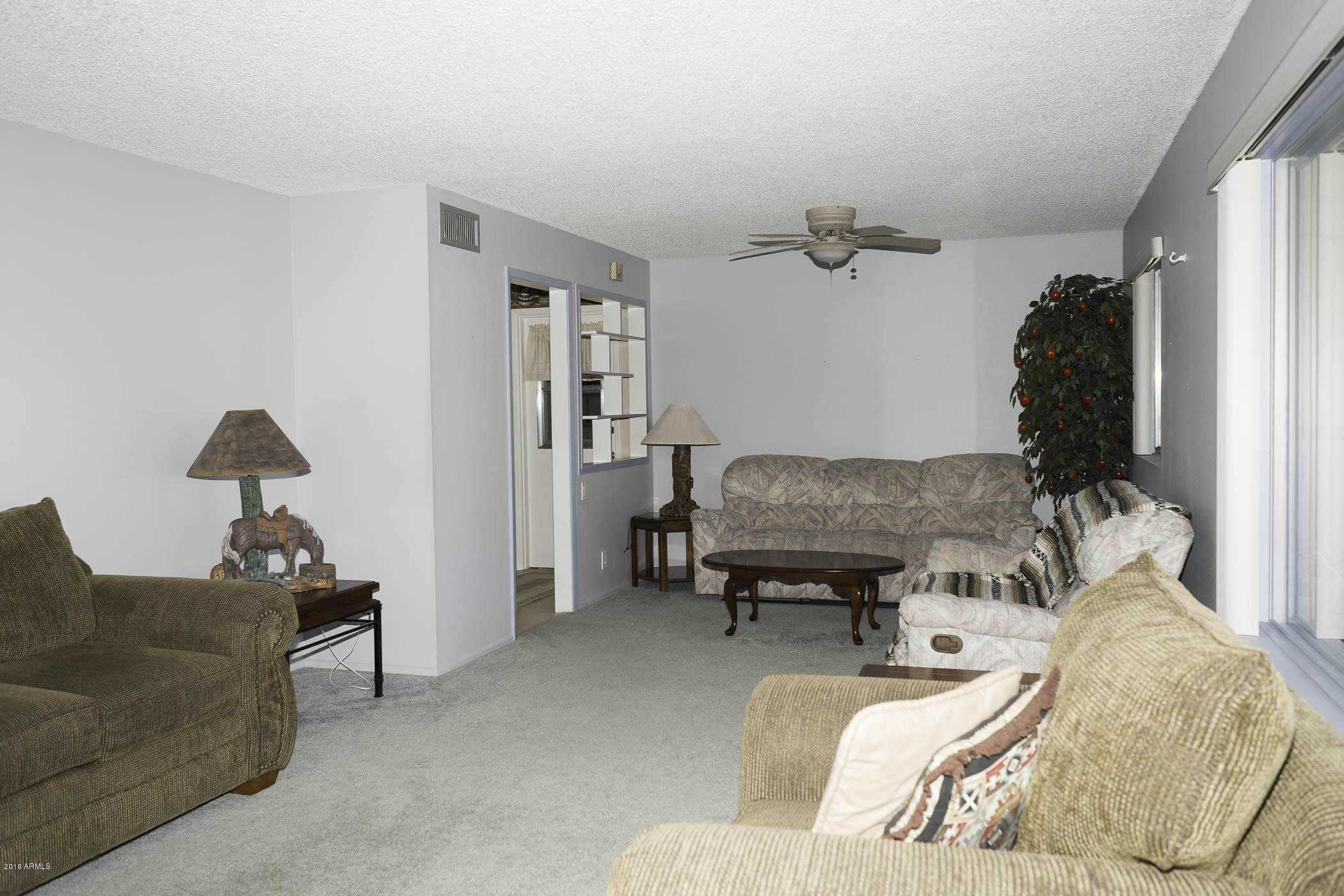 6157 East Decatur Street Mesa, AZ 85205 - Photo 5 of 25 Living Room