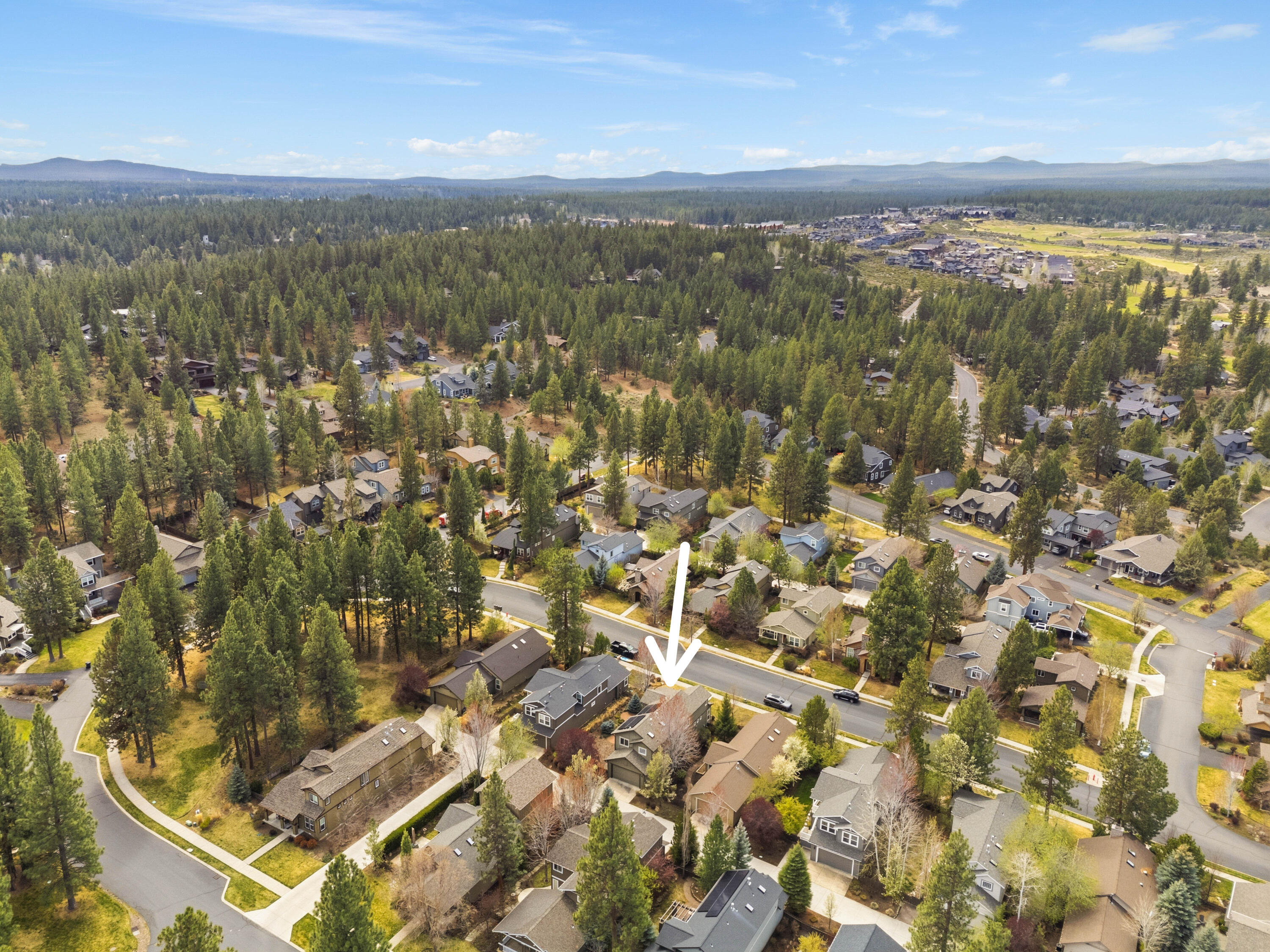 61425 Davis Lake Loop Bend, OR 97702 - Photo 46 of 51 05-Aerial
