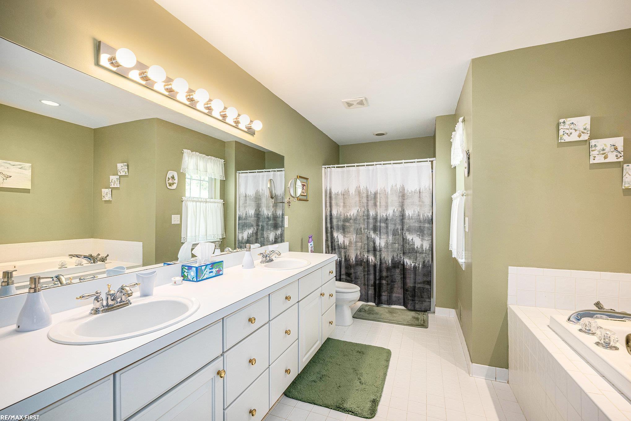 5336 Forest Ridge Drive Clarkston, MI 48346 - Photo 18 of 31