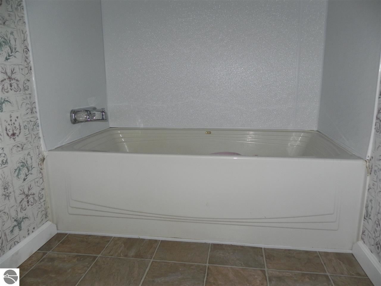 1935 Sawyer Road Traverse City, MI 49685 - Photo 15 of 18 1809350-14.JPG
