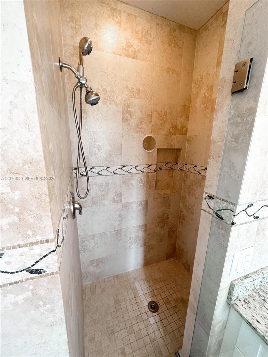 2105 Northeast 38th Road Homestead, FL 33033 - Photo 21 of 42 Gallery Image 21