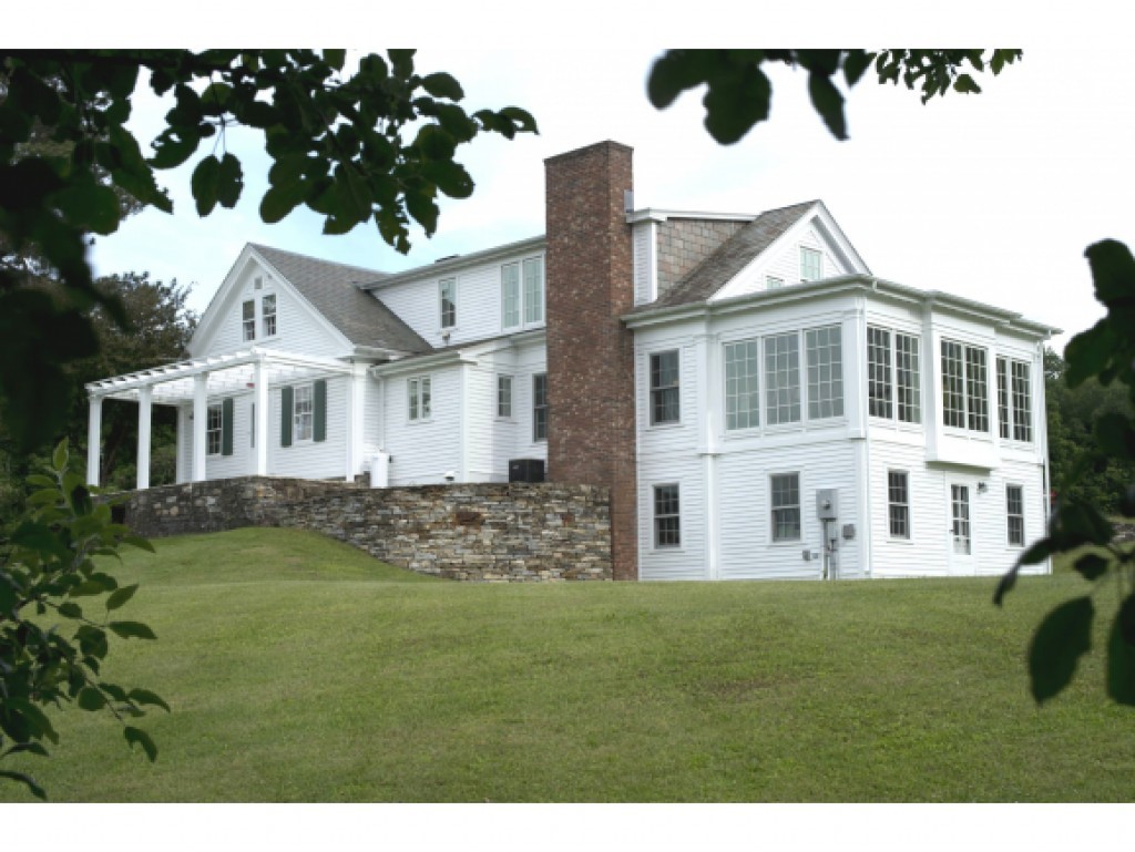 5673 East Road Shaftsbury, VT 05262 - Photo 1 of 36 Gallery Image 1