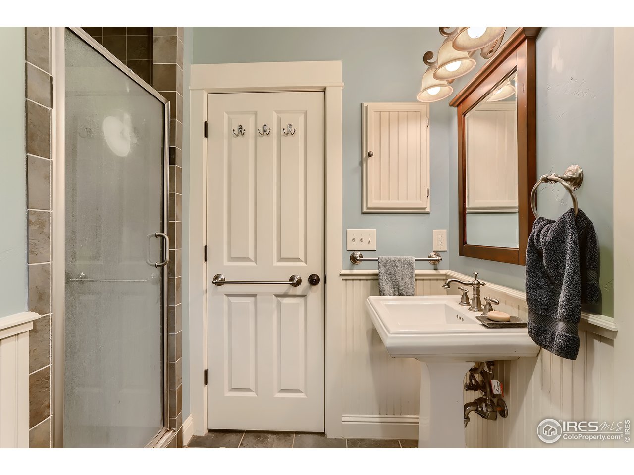 270 Gold Run Road Boulder, CO 80302 - Photo 16 of 28 Main floor 3/4 bath