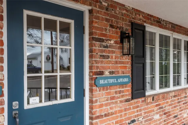 $1,900 | 990 Main Street, Unit 3, East Greenwich, RI 02818