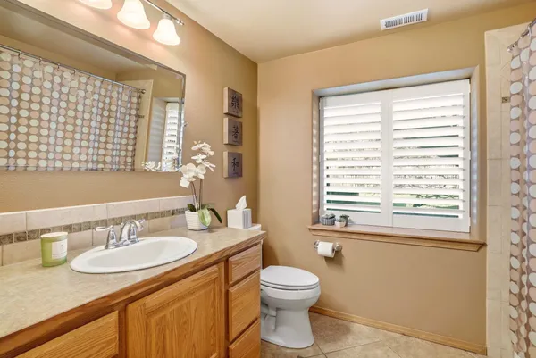 $799,999 | 11607 North Ashley Lane, Spokane, WA 99218