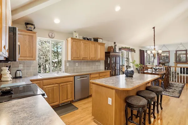 $799,999 | 11607 North Ashley Lane, Spokane, WA 99218
