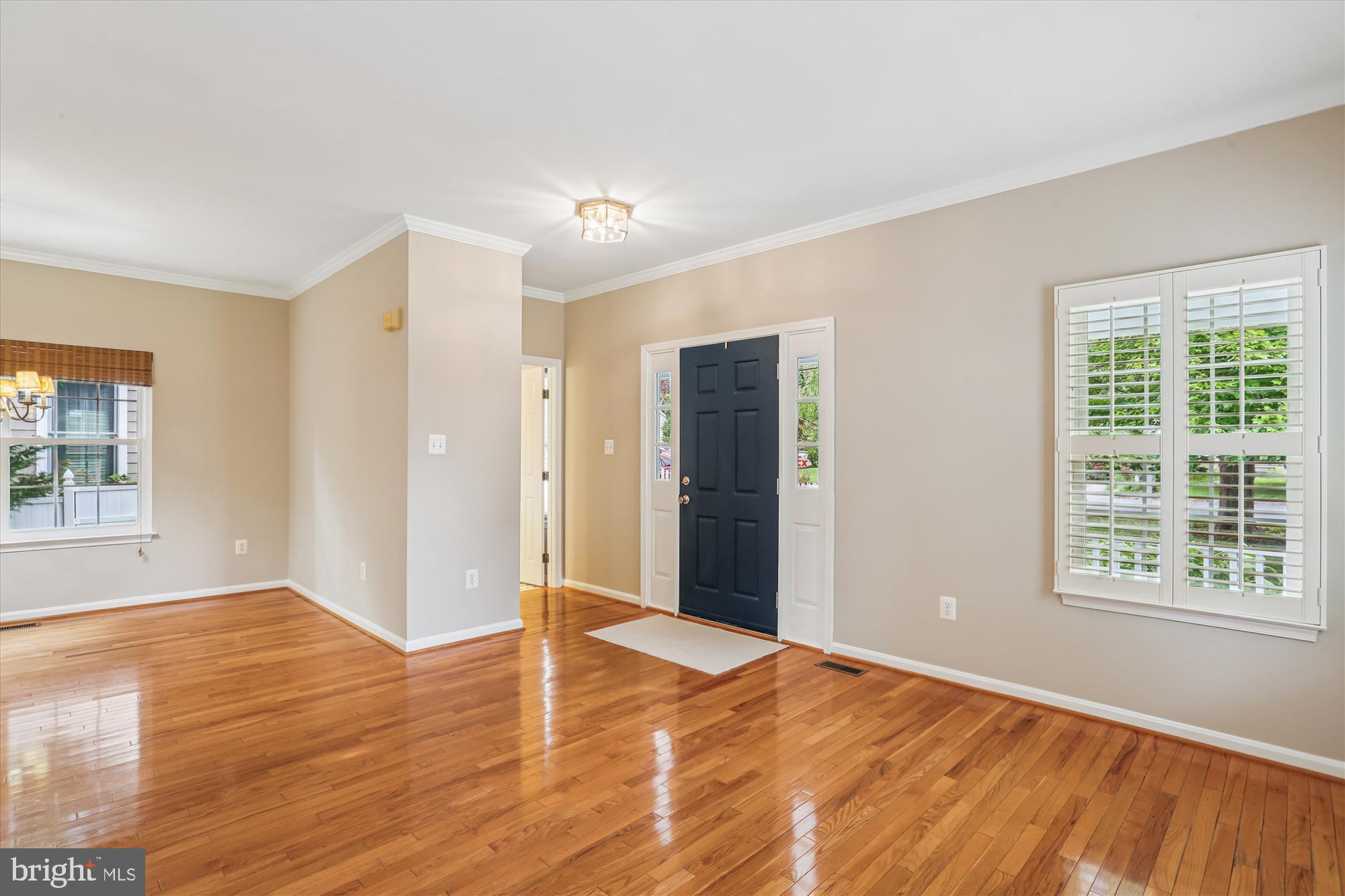 11118 Midvale Road Kensington, MD 20895 - Photo 7 of 108 Living Room
