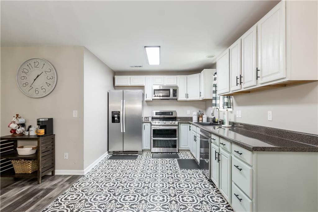 608 Wayside Road Rome, GA 30161 - Photo 7 of 34