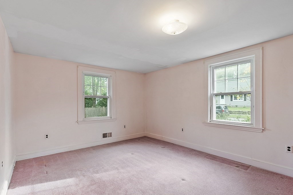 18 Beaver Park Danvers, MA 01923 - Photo 26 of 42 an empty room with windows