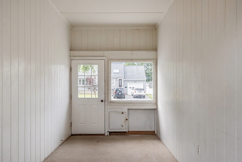 18 Beaver Park Danvers, MA 01923 - Photo 41 of 42 an empty room with a window