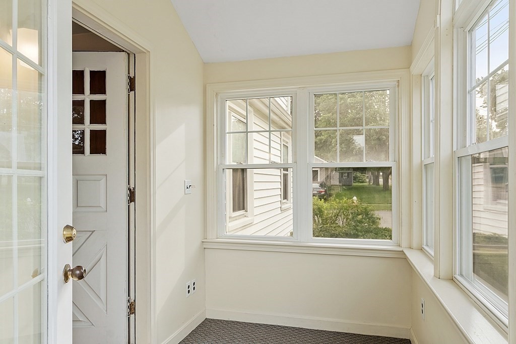 18 Beaver Park Danvers, MA 01923 - Photo 9 of 42