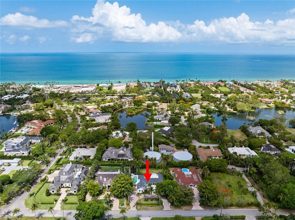 2700 Treasure Lane Naples, FL 34102 - Photo 44 of 44 a view of city and building