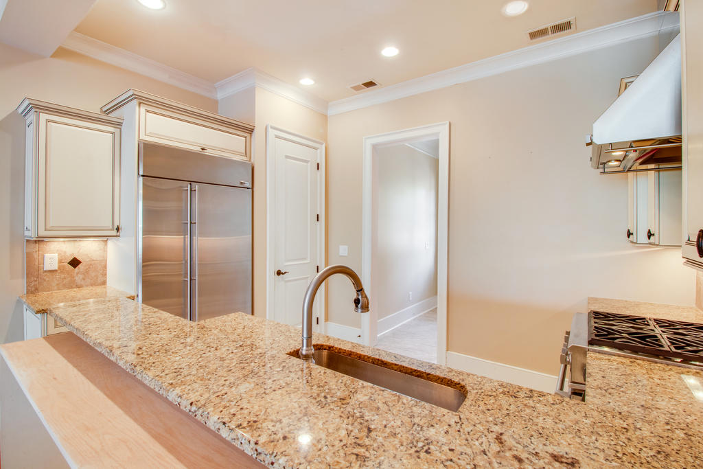 1633 Grey Marsh Road Mount Pleasant, SC 29466 - Photo 13 of 41 Kitchen