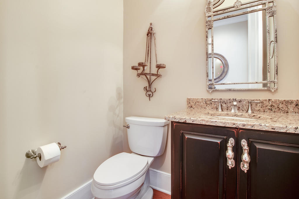 1633 Grey Marsh Road Mount Pleasant, SC 29466 - Photo 23 of 41 Powder downstairs