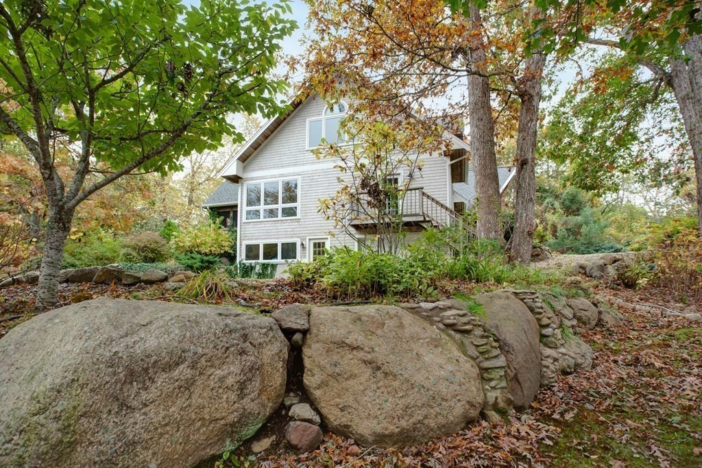 20 Damon Road Falmouth, MA 02540 - Photo 5 of 42 a view of a house with a tree in the background