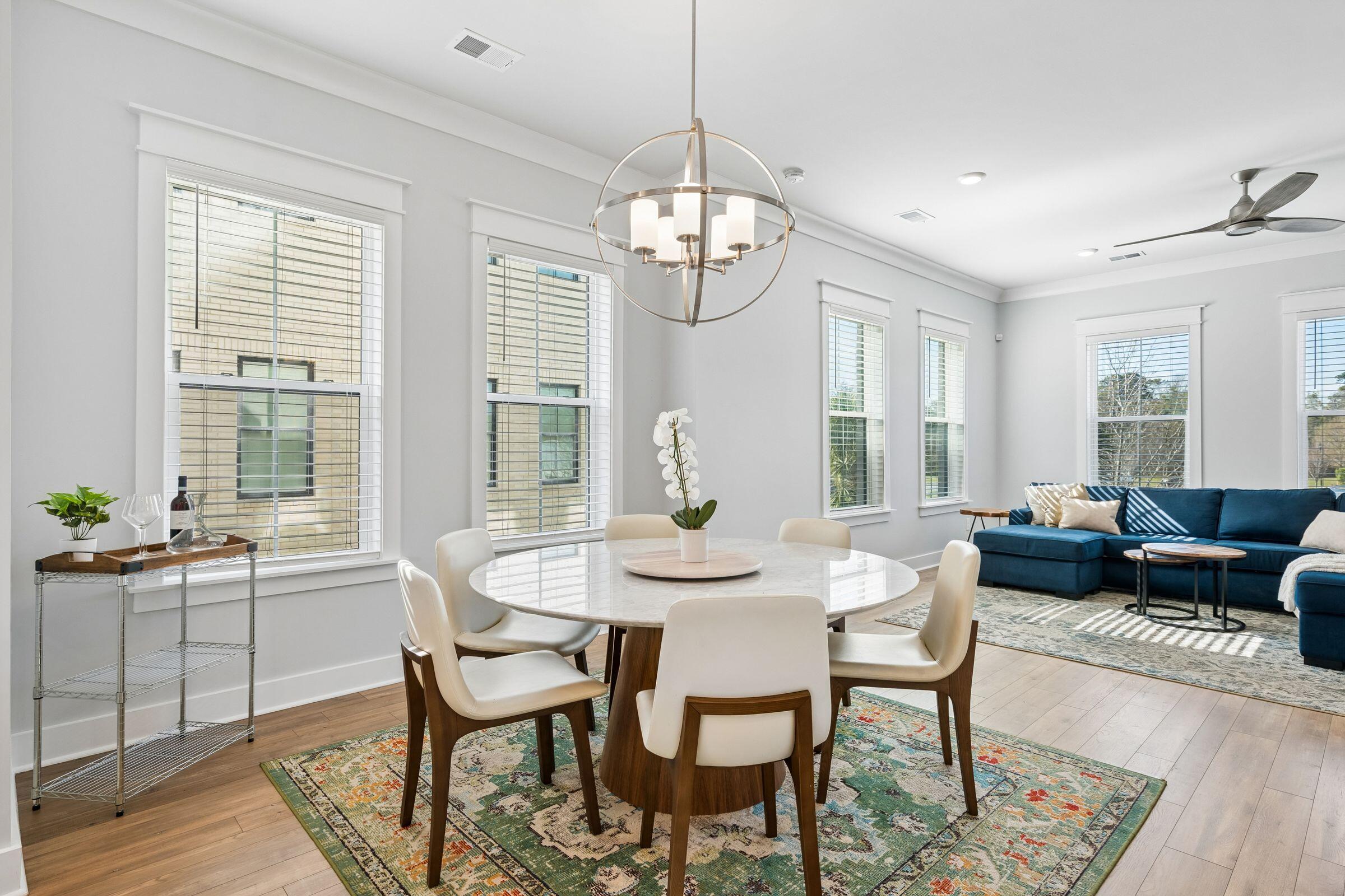 1570 Hancock St Mount Mount Pleasant, SC 29464 - Photo 13 of 47 Dining Area