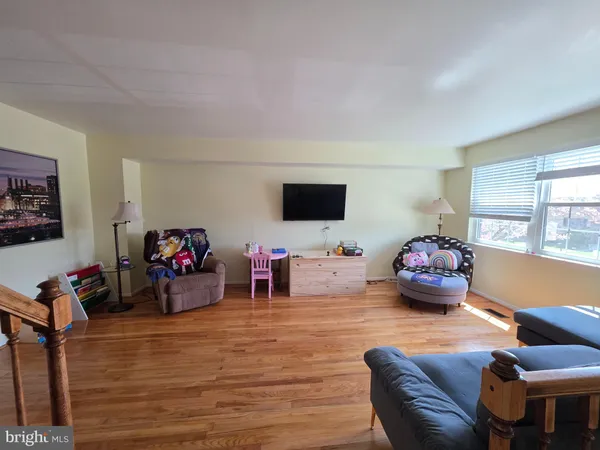 $400,000 | 10 Casey Court, Baltimore, MD 21228