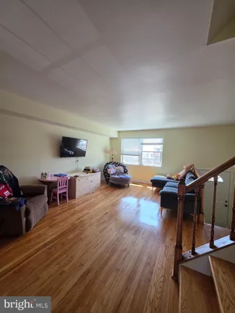 $400,000 | 10 Casey Court, Baltimore, MD 21228