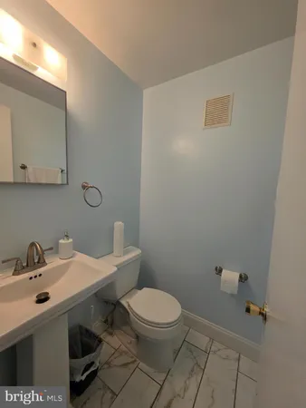 $400,000 | 10 Casey Court, Baltimore, MD 21228