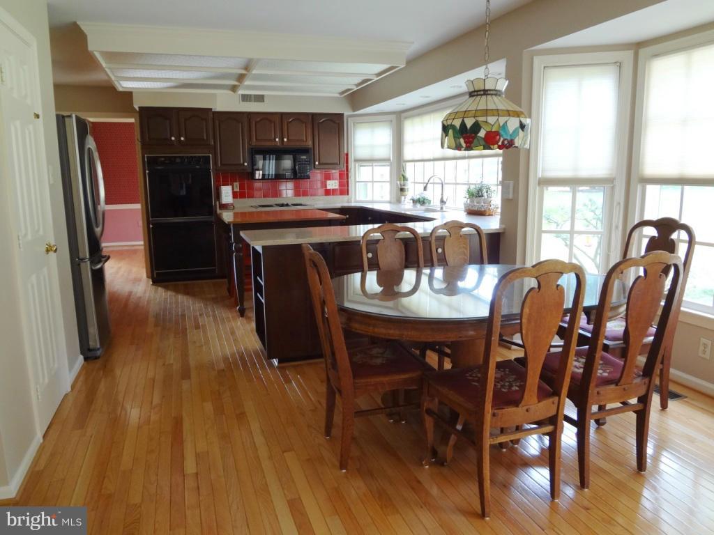 2374 McKenzie Road Ellicott City, MD 21042 - Photo 11 of 30 Kitchen