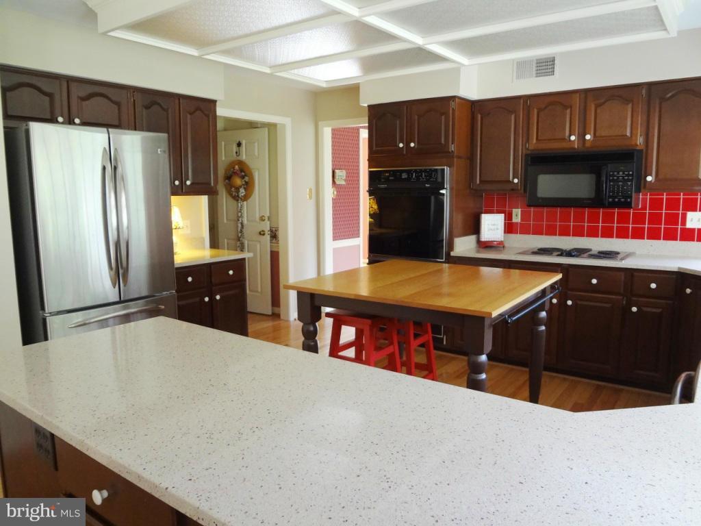 2374 McKenzie Road Ellicott City, MD 21042 - Photo 10 of 30 Kitchen