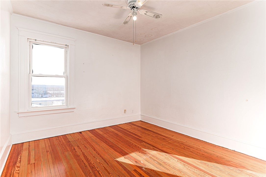 109 Hemond Avenue Woonsocket, RI 02895 - Photo 20 of 47