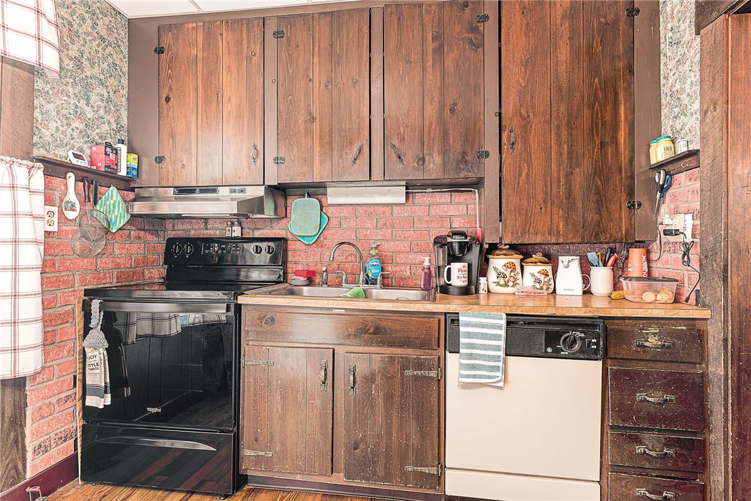 109 Hemond Avenue Woonsocket, RI 02895 - Photo 46 of 47