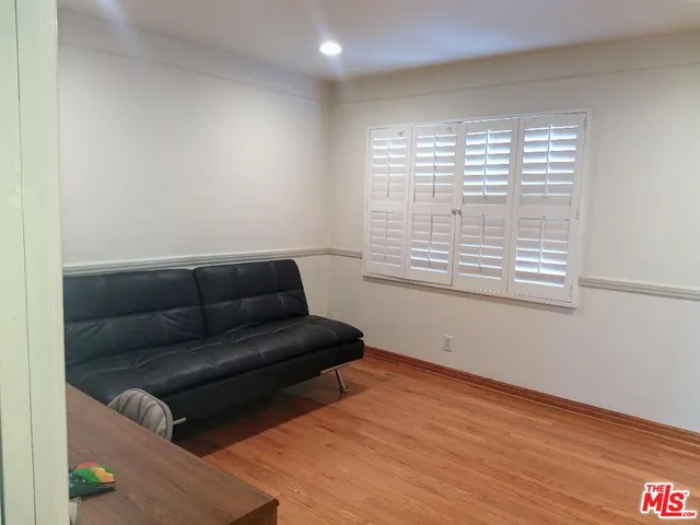 $7,000 | 7720 Cowan Avenue, Westchester, CA 90045